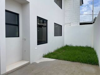 Foto 12 de 𝐕𝐞𝐧𝐝𝐨 𝐀𝐦𝐩𝐥𝐢𝐚 𝐂𝐚𝐬𝐚  𝐍𝐮𝐞𝐯𝐚 𝐞𝐧 𝐂𝐡𝐚𝐫𝐚𝐬𝐨𝐥- 𝐀𝐳𝐨𝐠𝐮𝐞𝐬