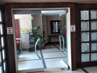Foto 3 de Vendo oficina en excelente ubicación comercial - Edificio Professional Center