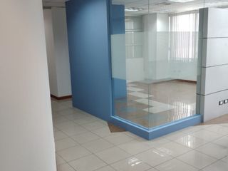 Foto 8 de Vendo oficina en excelente ubicación comercial - Edificio Professional Center