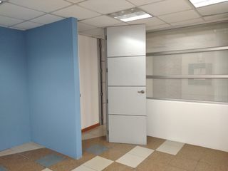Foto 10 de Vendo oficina en excelente ubicación comercial - Edificio Professional Center