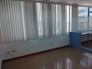 Foto 11 de Vendo oficina en excelente ubicación comercial - Edificio Professional Center