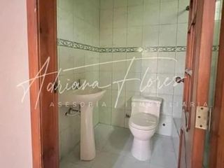 Foto 13 de Urbanor Av Las Aguas Norte Guayaquil Casa Rentera Tres Pisos