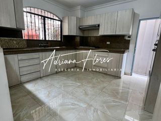 Foto 2 de Villa en Los Almendros Sur de Guayaquil Cerca de Nestlé de Prati Sur
