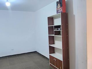 Foto 5 de SE ALQUILA AMPLIA CASA EN MANUEL ARÉVALO (ALORA)