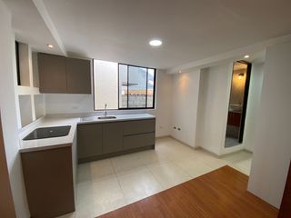Foto 5 de Departamento en Alquiler 2 Dormitorios Pinar Alto - Quito Ecuador
