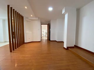 Foto 4 de Departamento en Alquiler 2 Dormitorios Pinar Alto - Quito Ecuador