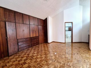 Foto 9 de QUITO, sector Colegio Einstein, vendo propiedad de 533m2 de terreno y 397m2 de construcción