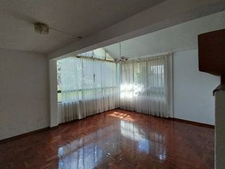 Foto 10 de QUITO, sector Colegio Einstein, vendo propiedad de 533m2 de terreno y 397m2 de construcción