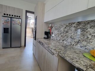 Foto 22 de En venta lujosa y moderna casa en Isla Mocoli