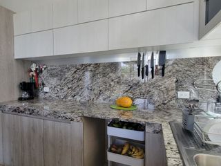 Foto 23 de En venta lujosa y moderna casa en Isla Mocoli