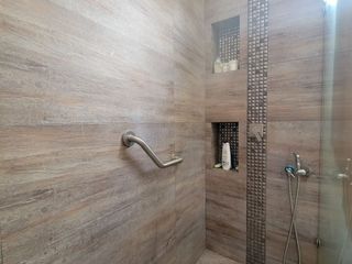 Foto 29 de En venta lujosa y moderna casa en Isla Mocoli