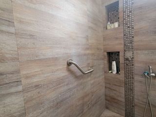 Foto 31 de En venta lujosa y moderna casa en Isla Mocoli