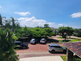 Foto 40 de En venta lujosa y moderna casa en Isla Mocoli