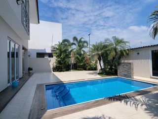 Foto 56 de En venta lujosa y moderna casa en Isla Mocoli