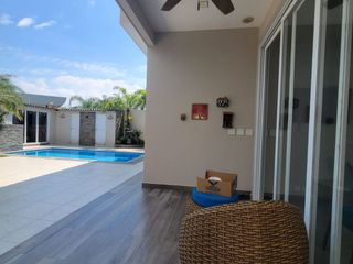 Foto 50 de En venta lujosa y moderna casa en Isla Mocoli
