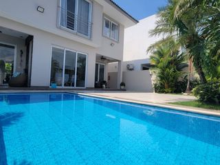Foto 52 de En venta lujosa y moderna casa en Isla Mocoli
