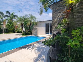 Foto 55 de En venta lujosa y moderna casa en Isla Mocoli