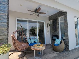 Foto 58 de En venta lujosa y moderna casa en Isla Mocoli
