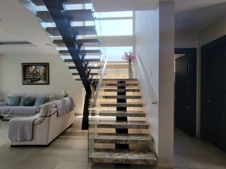 Foto 75 de En venta lujosa y moderna casa en Isla Mocoli