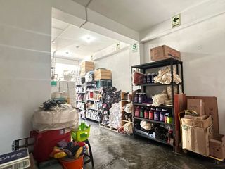 Foto 10 de SE VENDE HOSTAL, excelente ubicación en edificio de 4 pisos en plena avenida auxiliar de la Vía Expresa