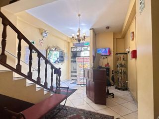 Foto 2 de SE VENDE HOSTAL, excelente ubicación en edificio de 4 pisos en plena avenida auxiliar de la Vía Expresa