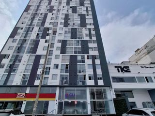 Foto 4 de Amplio local comercial/2 baños/1 estacionamiento/vista a la avenida/primer piso/techo a doble altura