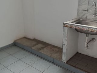 Foto 2 de SE ALQUILA UN MINIDEPARTAMENTO DE DOS  DORMITORIOS EN LOS OLIVOS