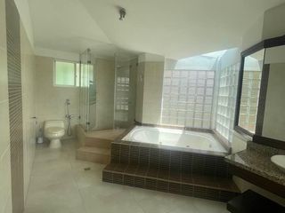 Foto 9 de RENTO CASA EN SAN JUAN DE CUMBAYA - SECTOR LA RIOJA