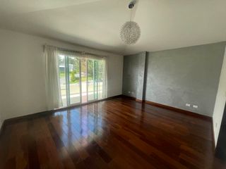 Foto 46 de RENTO CASA EN SAN JUAN DE CUMBAYA - SECTOR LA RIOJA