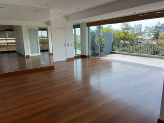 Foto 4 de ESPECTACULAR TRIPLEX DE 4 DORMITORIOS, FRENTE AL OLIVAR DE SAN ISIDRO