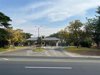 Foto 1 de Venta de terreno en Urbanización Lomas del Bosque