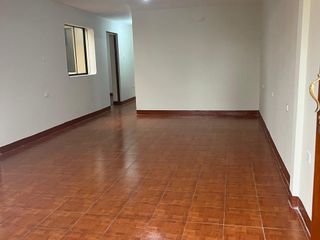 Foto 3 de 🔥 EXCELENTE OPORTUNIDAD!!🔥 VENTA DE BONITO DEPARTAMENTO EN URB. SANTA ANITA