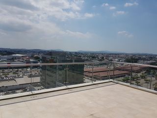 Foto 6 de Vendo Oficina Sky Building 96m² con Terraza Adicional de 20m² y 2 Parqueos