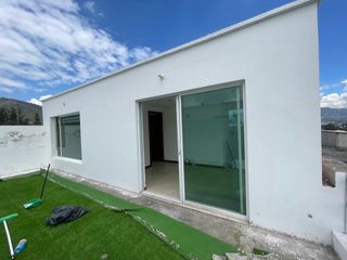 Foto 18 de Rento  casa de 205 m2 en Tumbaco