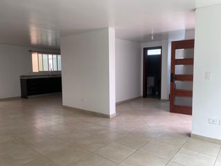 Foto 22 de Rento  casa de 205 m2 en Tumbaco