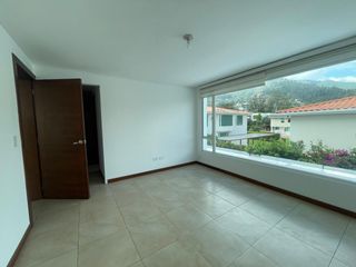 Foto 36 de Rento  casa de 205 m2 en Tumbaco