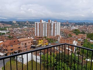 Foto 2 de APARTAMENTO EN ARRIENDO CON MUY BUENA UBICACION Y ZONA DEGRAN DESARROLLO