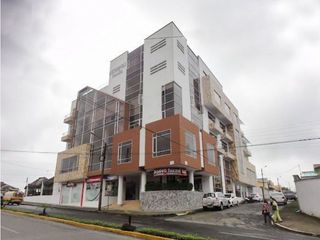 Foto 3 de SE ARRIENDA 2 CONSULTORIOS Y/O OFICINAS JUNTAS; DE 35 M2. (APROX.) C/U. EN METROPOLI PLAZA, SANTO DOMINGO DE LOS COLORADOS - ECUADOR