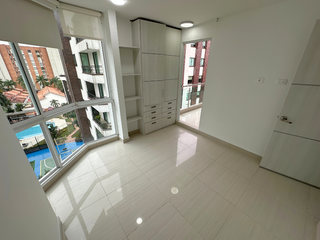 Foto 12 de amplio apartamento en el barrio caudal a la venta