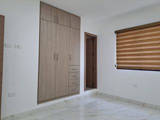 Foto 3 de departamento de alquiler en manta zona sur L/F