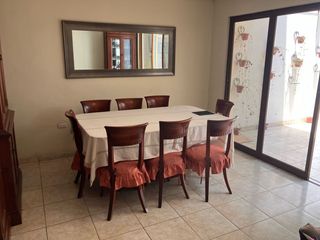 Foto 6 de Casa en venta frente a parque Ate Urb. Olimpo
