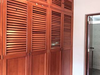 Foto 12 de Casa en venta frente a parque Ate Urb. Olimpo