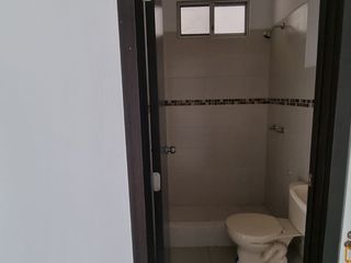 Foto 8 de Vendo Moderno Departamento de 93 m² La Romareda Norte de Guayaquil Estrene