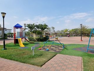 Foto 23 de Vendo Moderno Departamento de 93 m² La Romareda Norte de Guayaquil Estrene