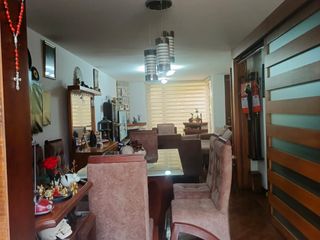 Foto 5 de Departamento Duplex Urbanización El Condado Quito