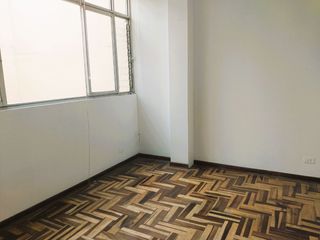 Foto 35 de VENDO CASA DE TRES PISOS REMODELADA CON MINI DEPARTAMENTO