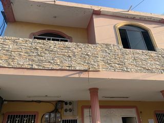Foto 1 de casa de venta en los esteros de manta E/Z