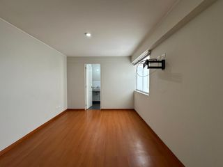 Foto 1 de Departamento En Alquiler - Surco, Valle Hermoso