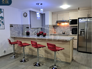 Foto 4 de Vendo departamento en edificio moderno, Norte de Quito