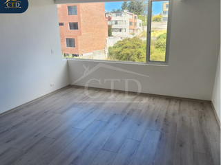 Foto 10 de Vendo departamento en edificio moderno, Norte de Quito